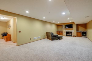 22 Family room