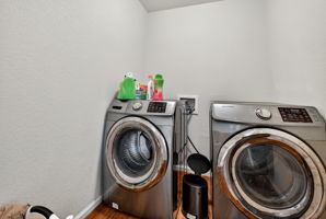  Photo 28