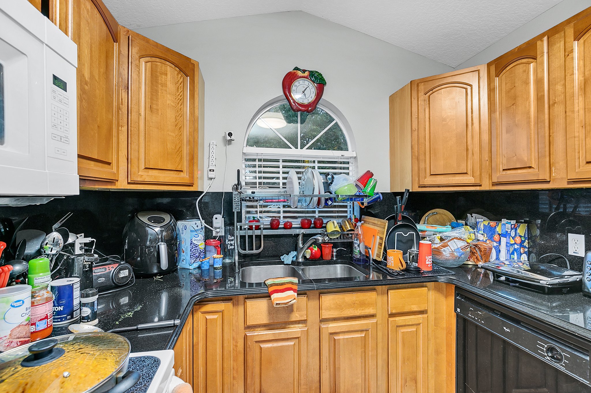 6705 Magnolia Pointe Cir, Orlando, FL 32810, USA Photo 10