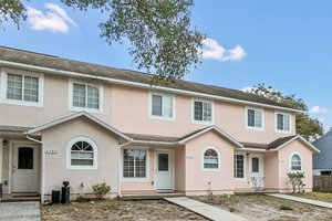 6705 Magnolia Pointe Cir, Orlando, FL 32810, USA Photo 2