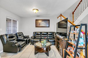 6705 Magnolia Pointe Cir, Orlando, FL 32810, USA Photo 6