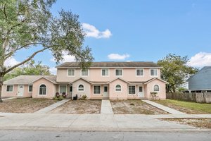 6705 Magnolia Pointe Cir, Orlando, FL 32810, USA Photo 1