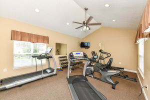 Community Clubhouse & Amenities