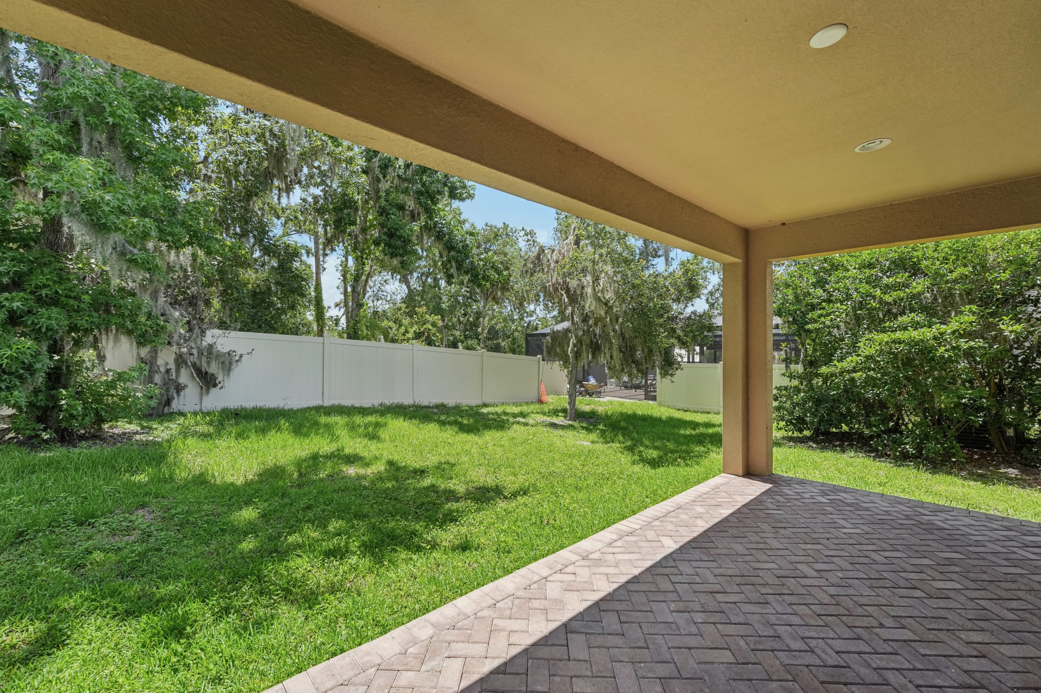 Riverside Bluffs Dr-1306-038.jpg