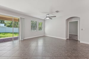 Riverside Bluffs Dr-1306-009.jpg