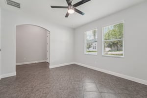 Riverside Bluffs Dr-1306-021.jpg