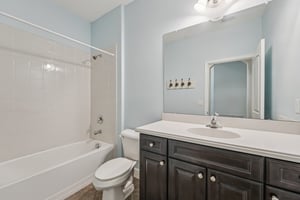 Riverside Bluffs Dr-1306-023.jpg