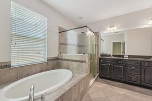 Riverside Bluffs Dr-1306-034.jpg