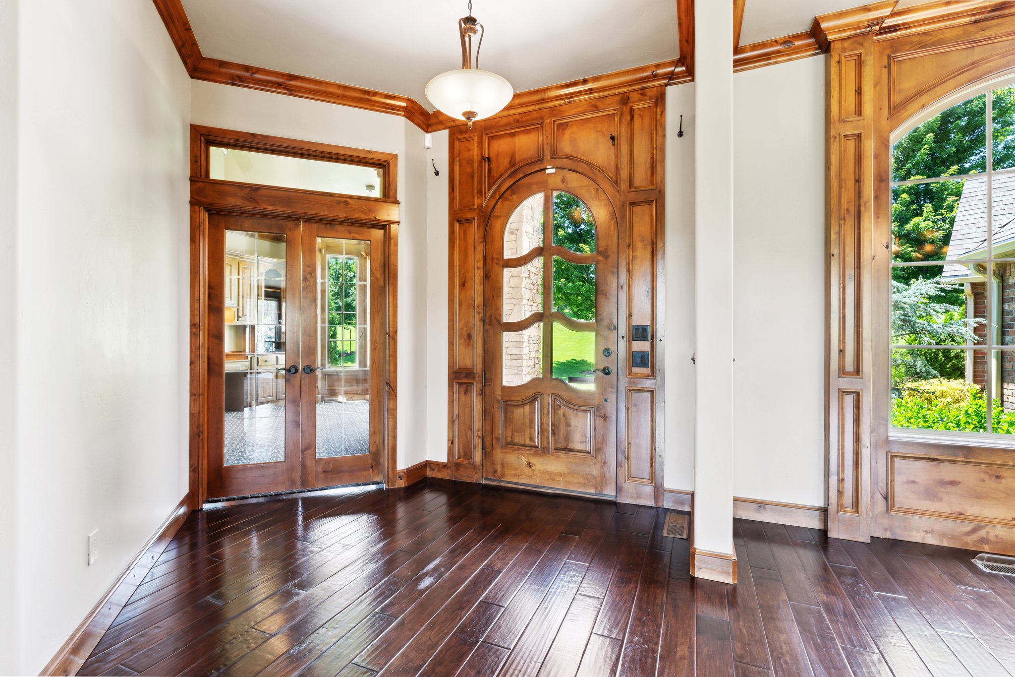6706 Valley Ridge Dr_007.jpg