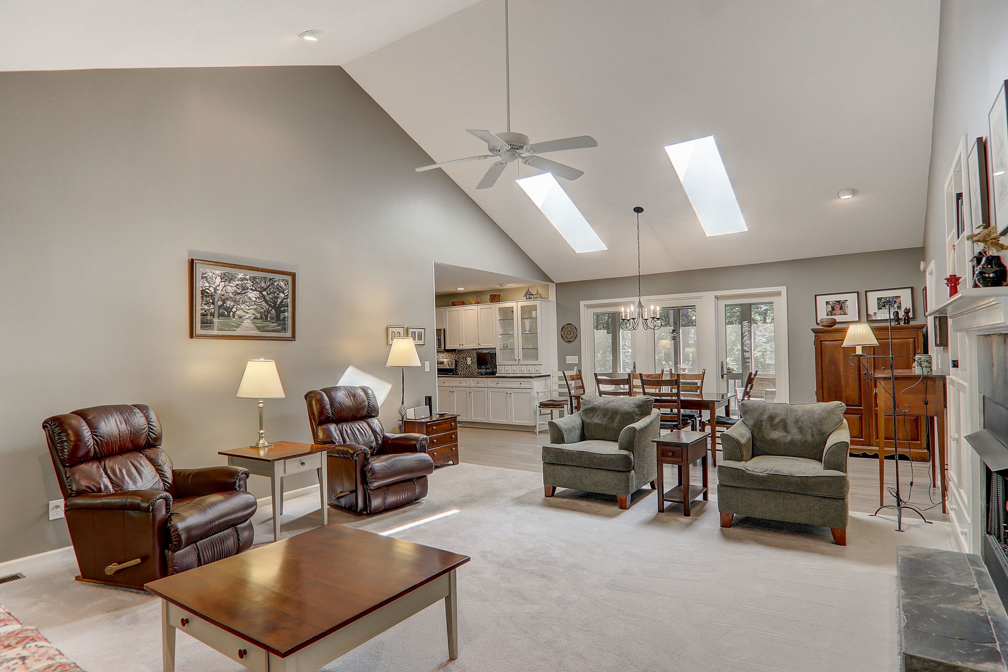 Mountain Laurel Dr-011