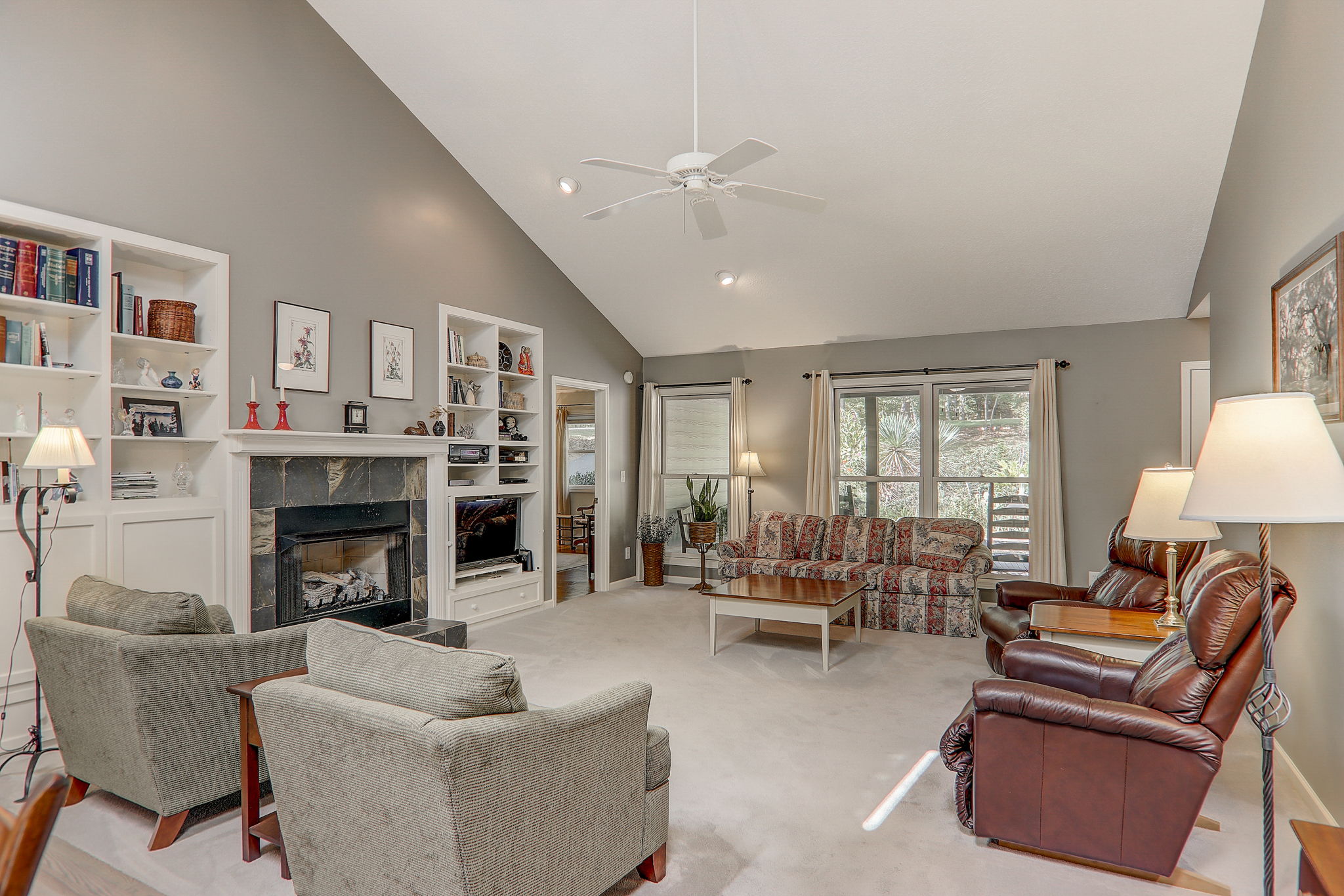 Mountain Laurel Dr-015