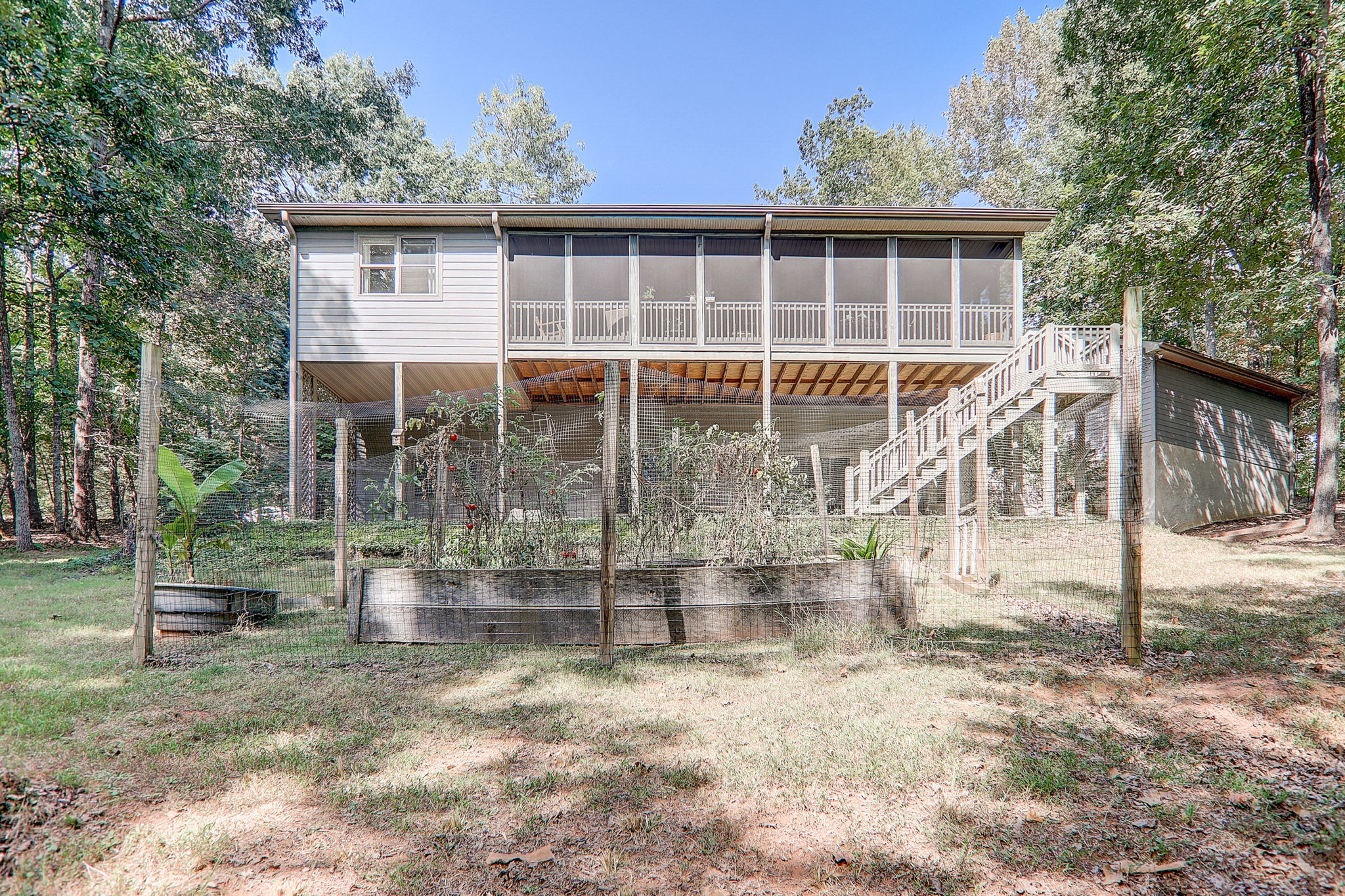 Mountain Laurel Dr-068