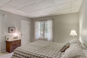 Mountain Laurel Dr-043