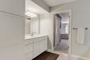 Mountain Laurel Dr-051