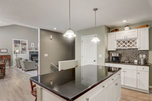 Mountain Laurel Dr-031