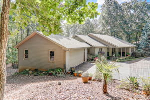 Mountain Laurel Dr-005