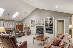 Mountain Laurel Dr-012