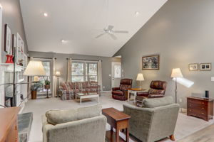 Mountain Laurel Dr-016