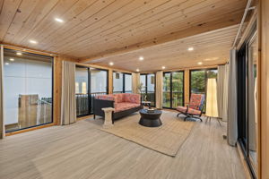  Photo 37