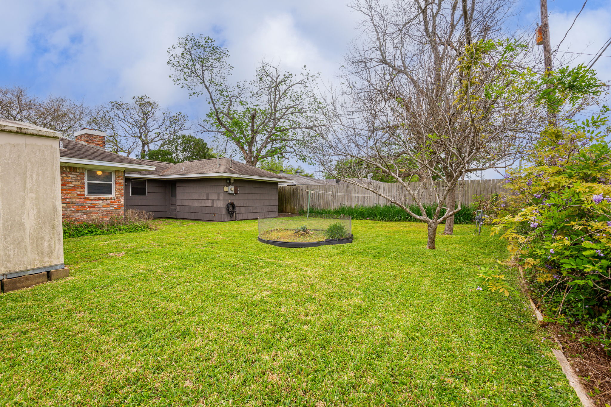 671 Sulphur St, Houston, TX 77034 | Space City Photos & Tours