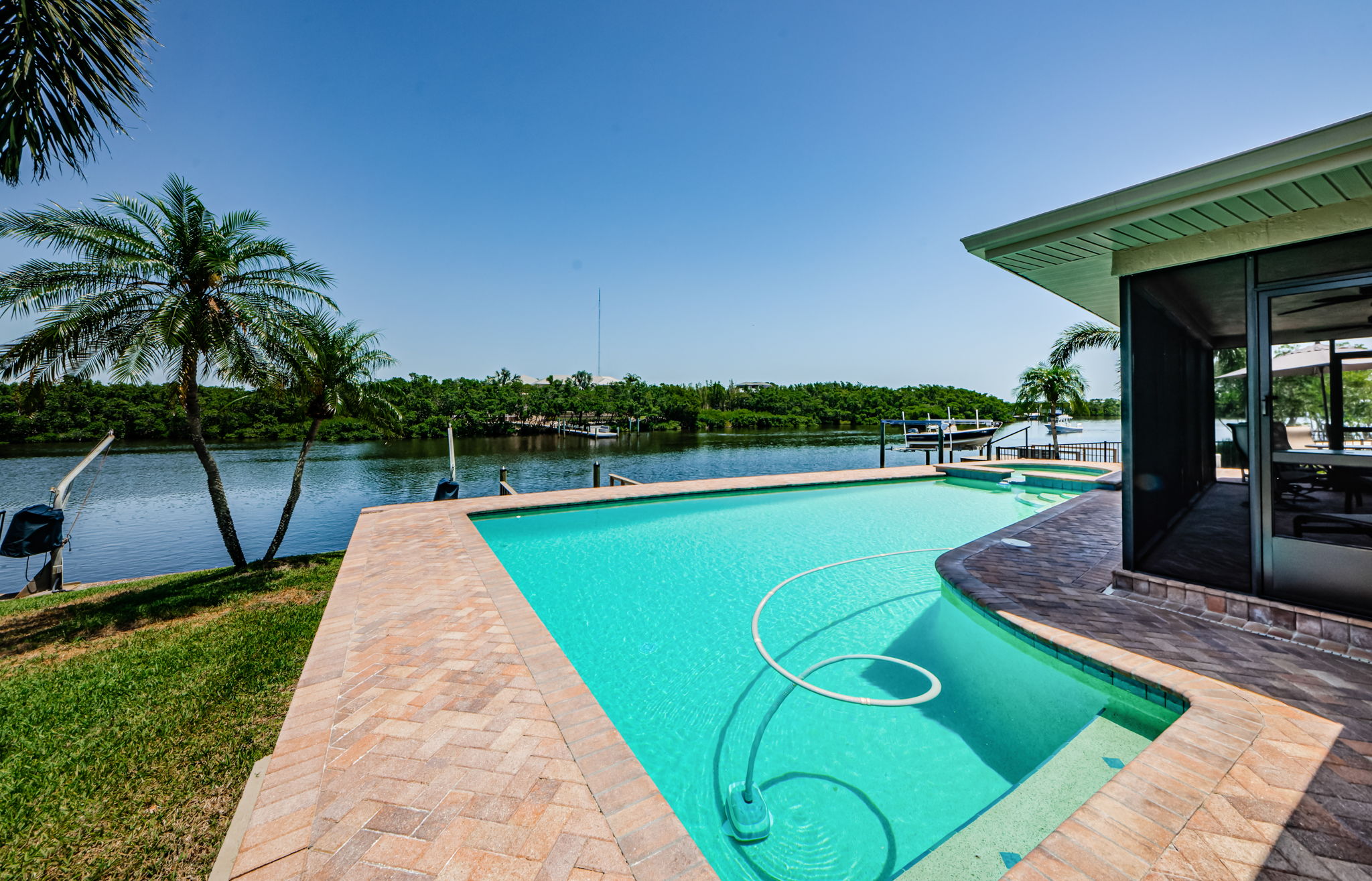 Pool 4