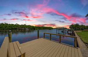 Dock 2