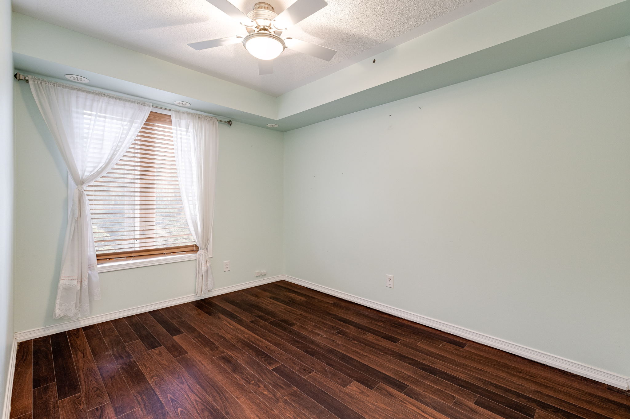 Toronto property showcase — delivered property photograph 13