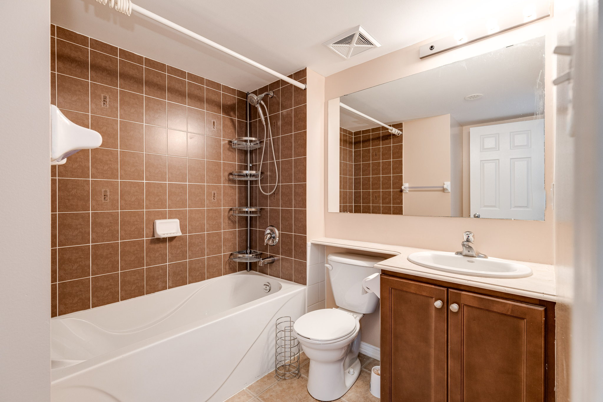 Toronto property showcase — delivered property photograph 21