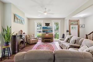 Hendrickson Rd-S1607-017.jpg