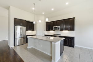 Kitchen/Breakfast Bar