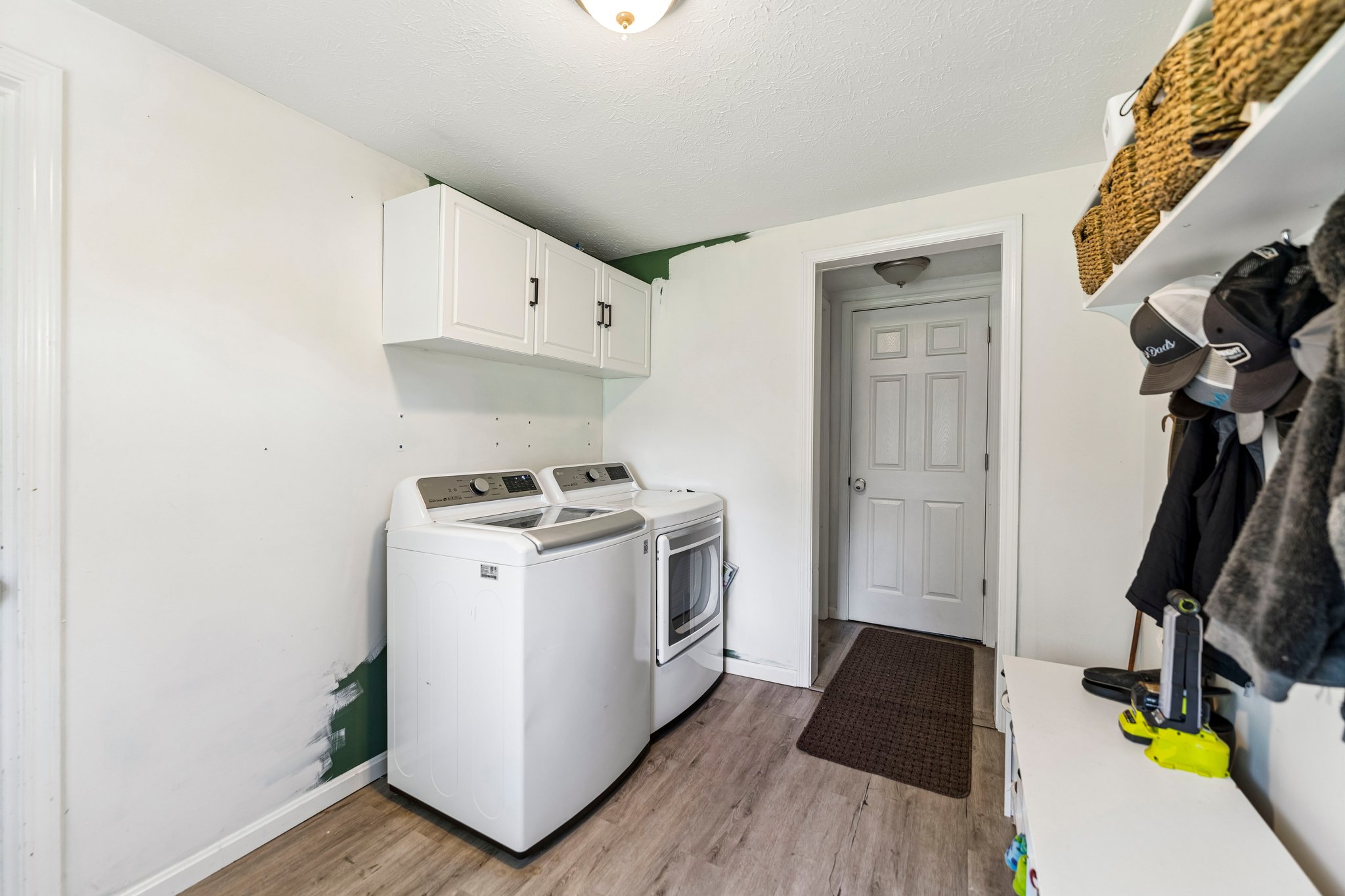 6711 Norwalk Rd-S0907-016.jpg
