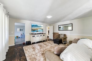 6711 Norwalk Rd-S0907-009.jpg