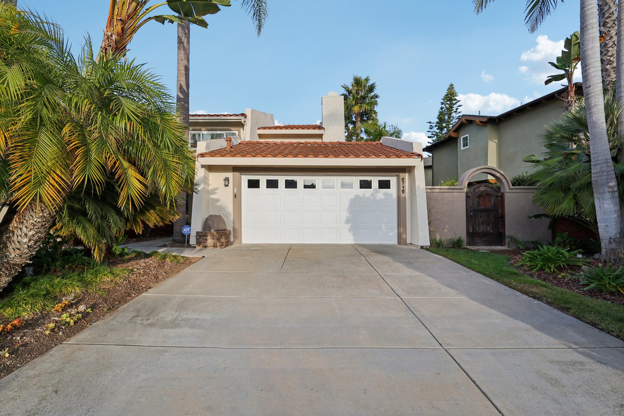 Cantil St-S0811-003.jpg