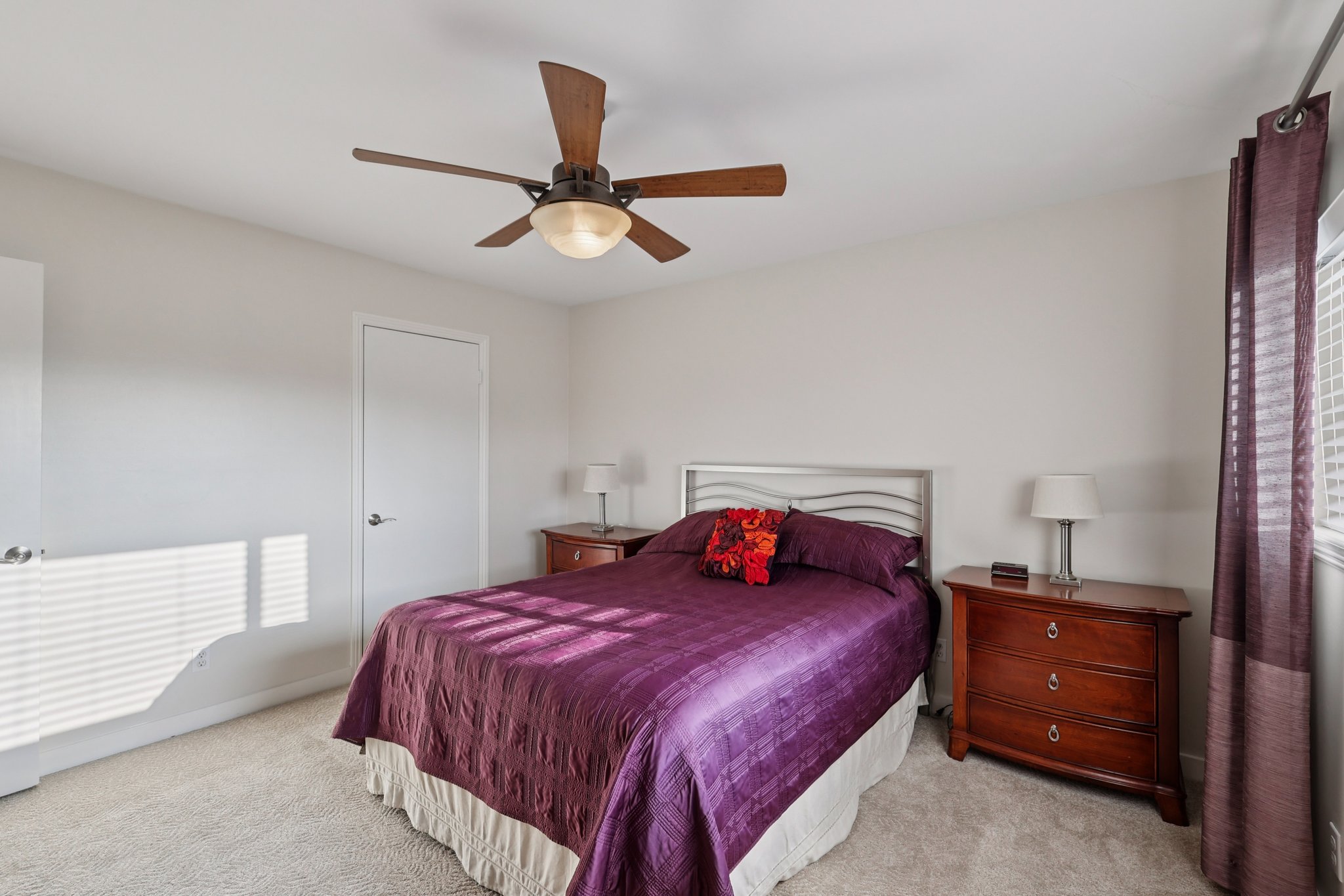 Cantil St-S0811-029.jpg