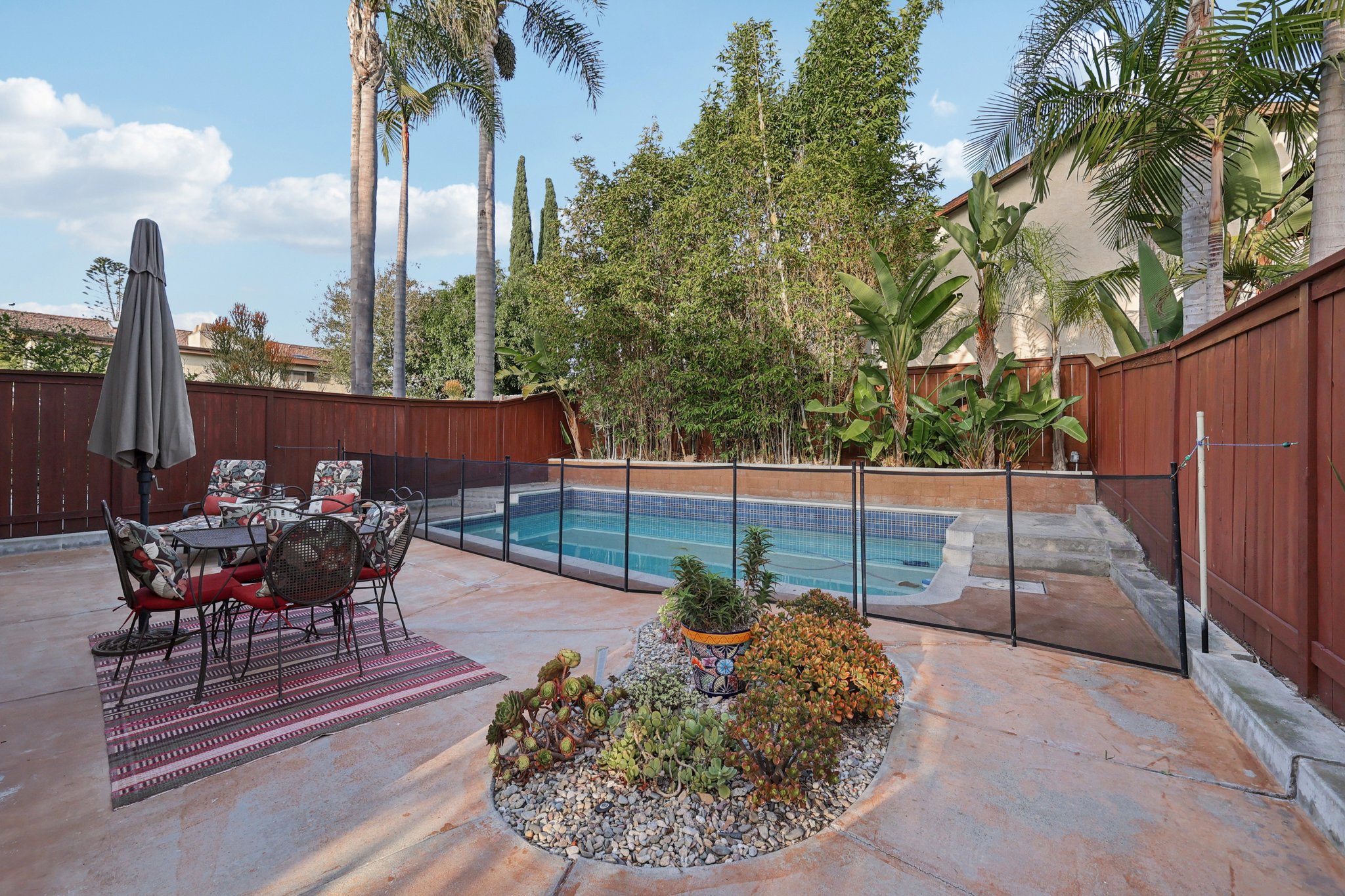 Cantil St-S0811-052.jpg