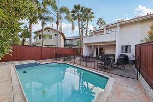 Cantil St-S0811-055.jpg