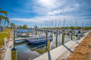 Bayshore Gardens Marina-5