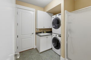  Photo 51