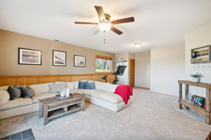 17_Interior