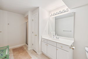 34_Interior