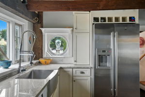  Photo 49