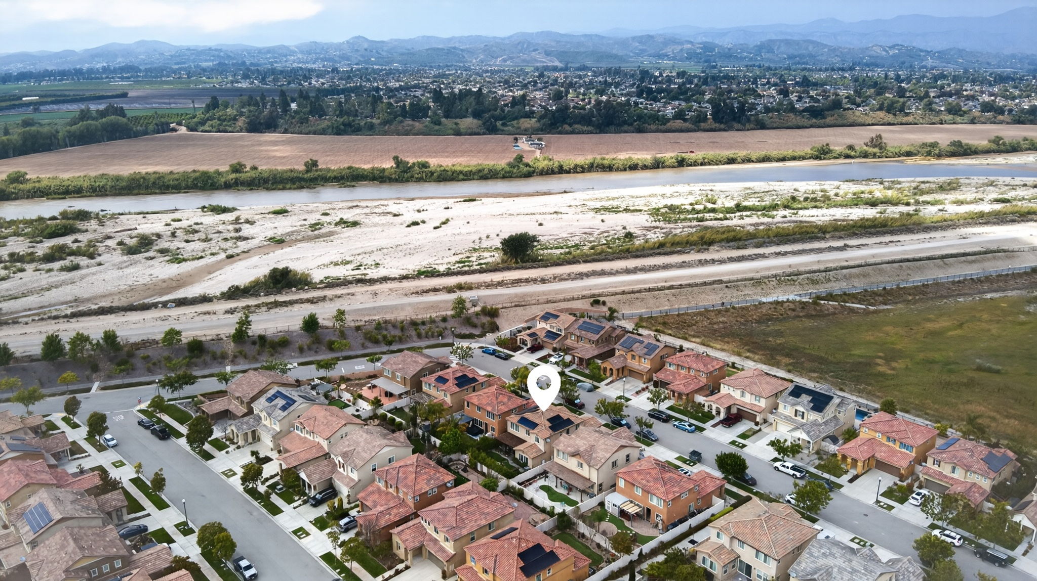  Photo 69