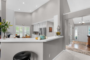 6720 Torrey Pine Cir, Suwanee, GA 30024, USA Photo 11