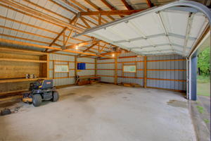 18 Shed Interior