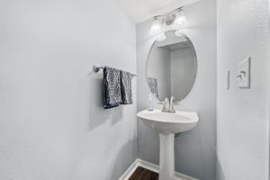  Photo 24