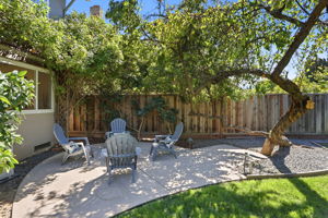 044_F8_6725 Bret Harte Dr