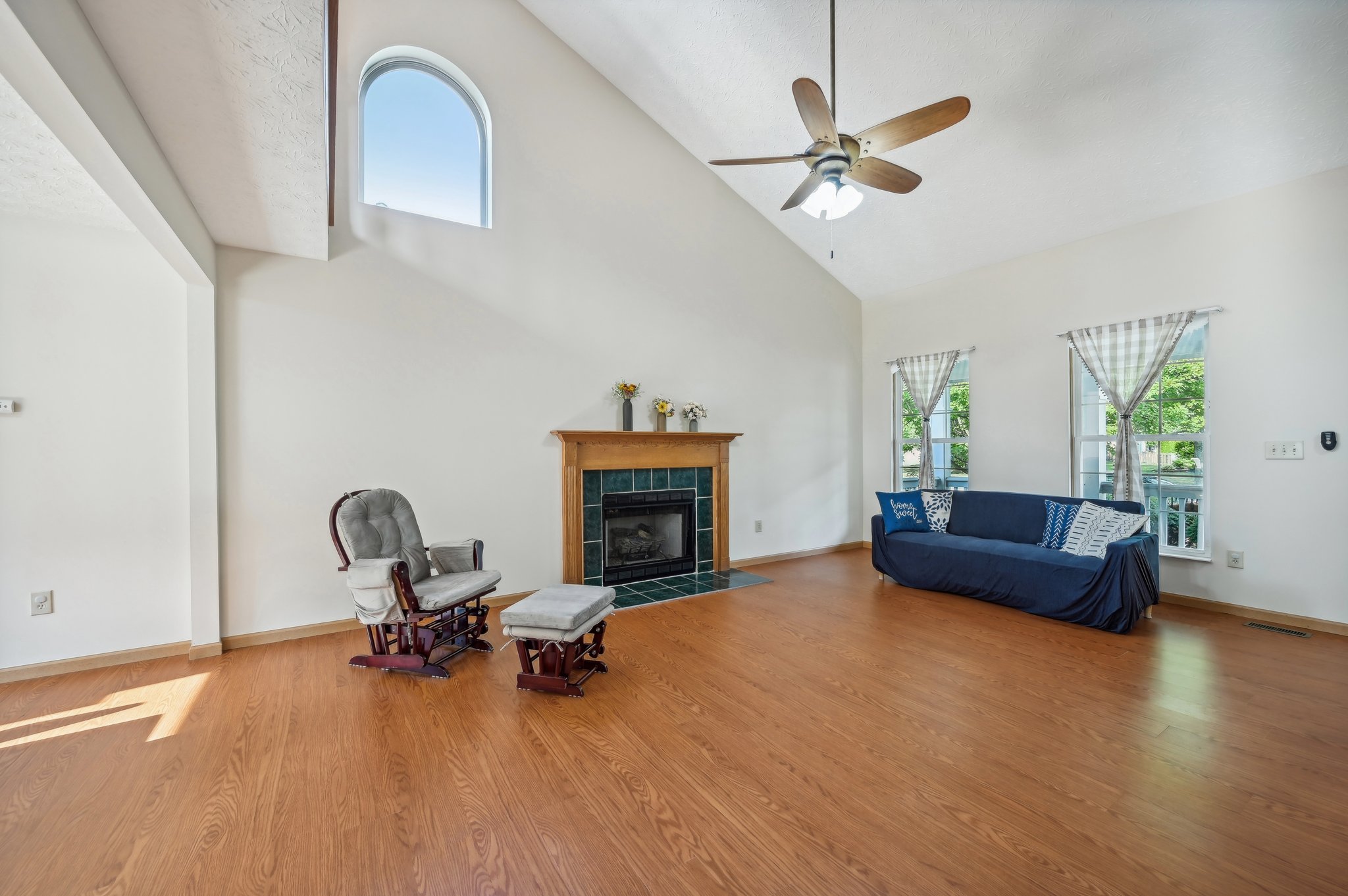 Hilmar Dr-008.jpg