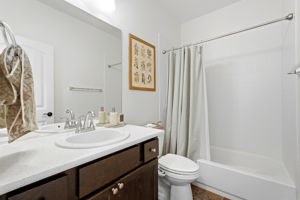  Photo 37