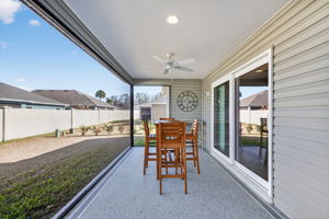 Lanai  with Rear Privacy Wall