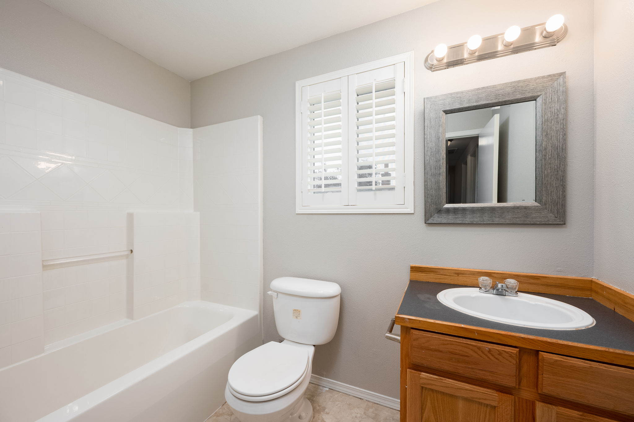 6729SMasonAve,Tacoma,WA98409-22